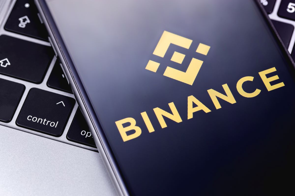 Binance's Powerful Co-founder Yi He Breaks Silence Amidst Regulatory Turmoil